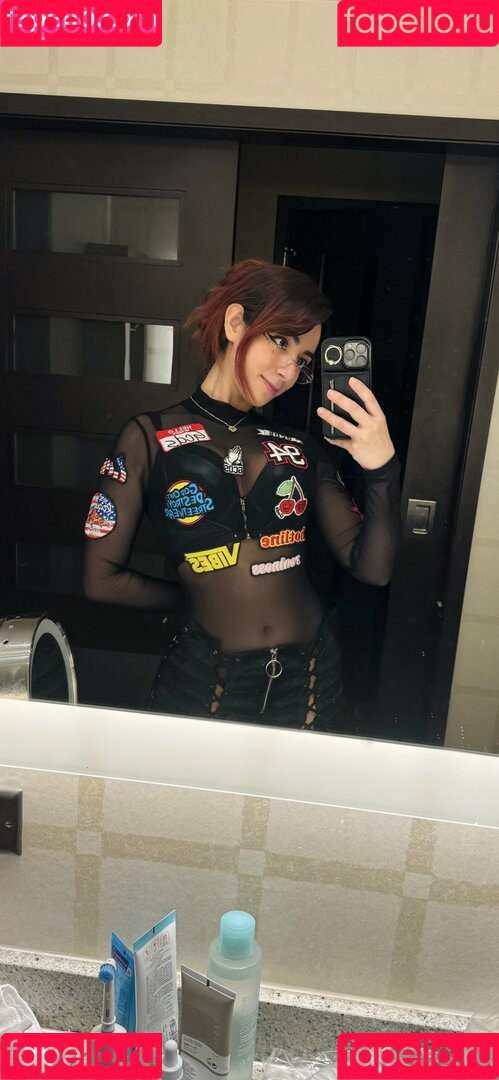 Denims Onlyfans Photo Gallery 