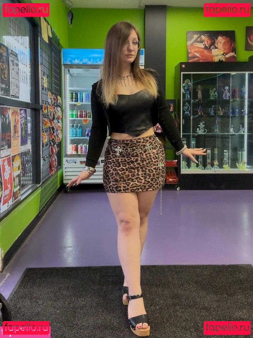 morgan_is_tired Nude Onlyfans Photo 35