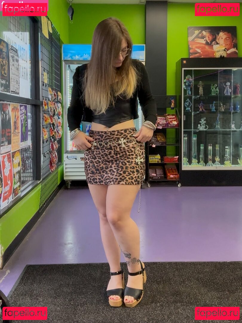 morgan_is_tired Nude Onlyfans Photo 34