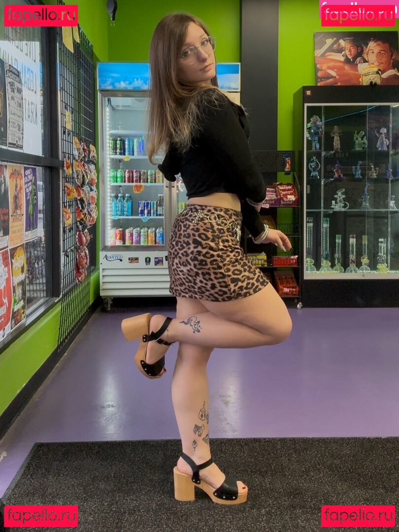 morgan_is_tired Nude Onlyfans Photo 33