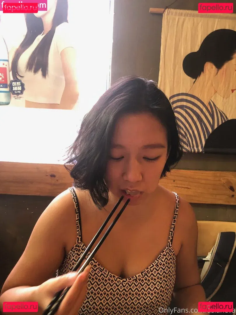 asianeva Onlyfans Photo Gallery 