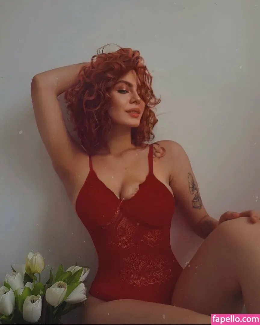 Foxy Bellyne Onlyfans Photo Gallery 