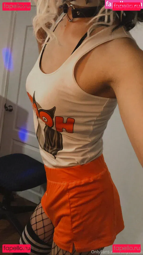 tinysexilexi666 Onlyfans Photo Gallery 