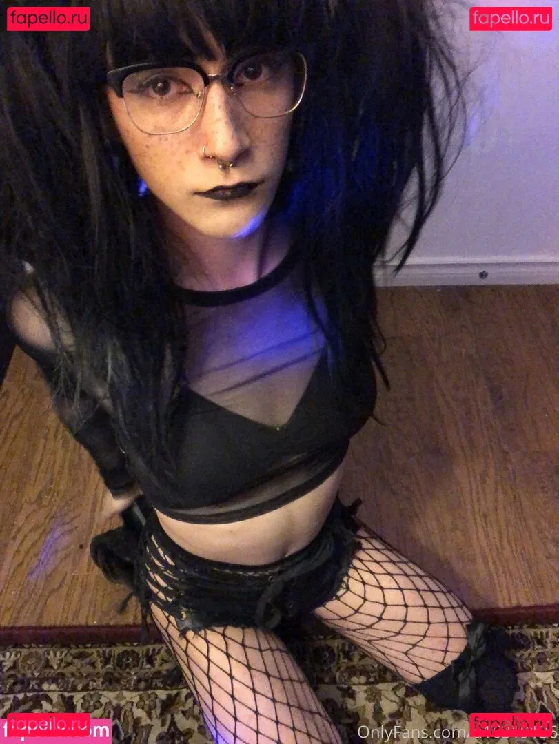tinysexilexi666 Onlyfans Photo Gallery 