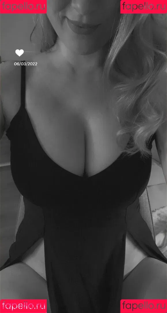 Saltedhoney Onlyfans Photo Gallery 