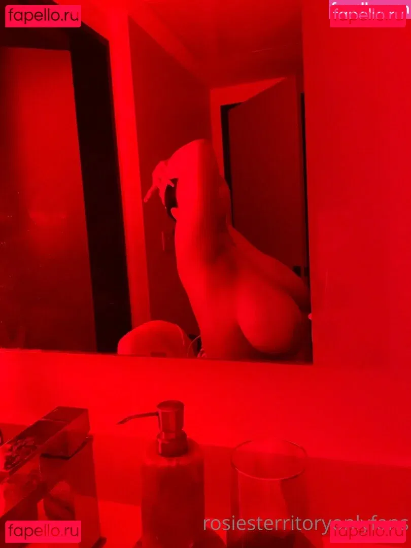 realroses Onlyfans Photo Gallery 