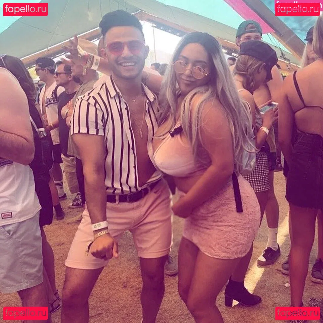 realroses Onlyfans Photo Gallery 