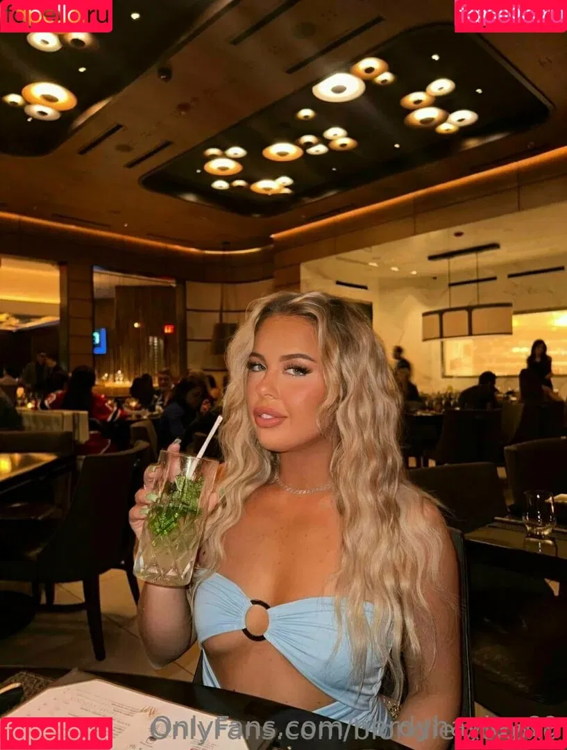 nerdyhayley69 Onlyfans Photo Gallery 