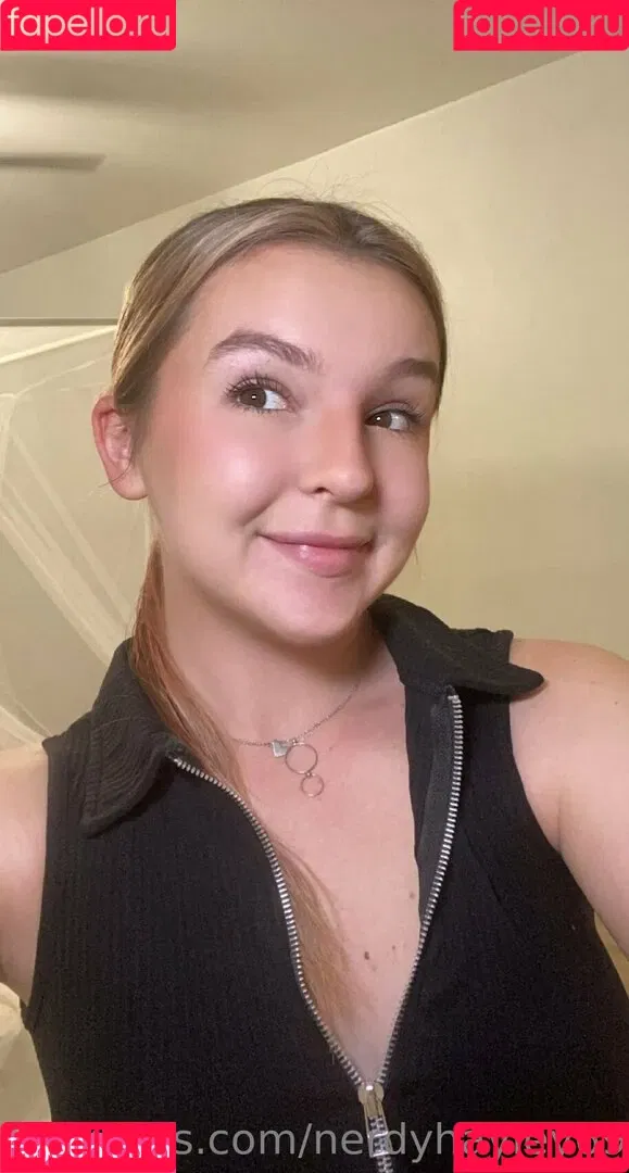 nerdyhayley69 Onlyfans Photo Gallery 
