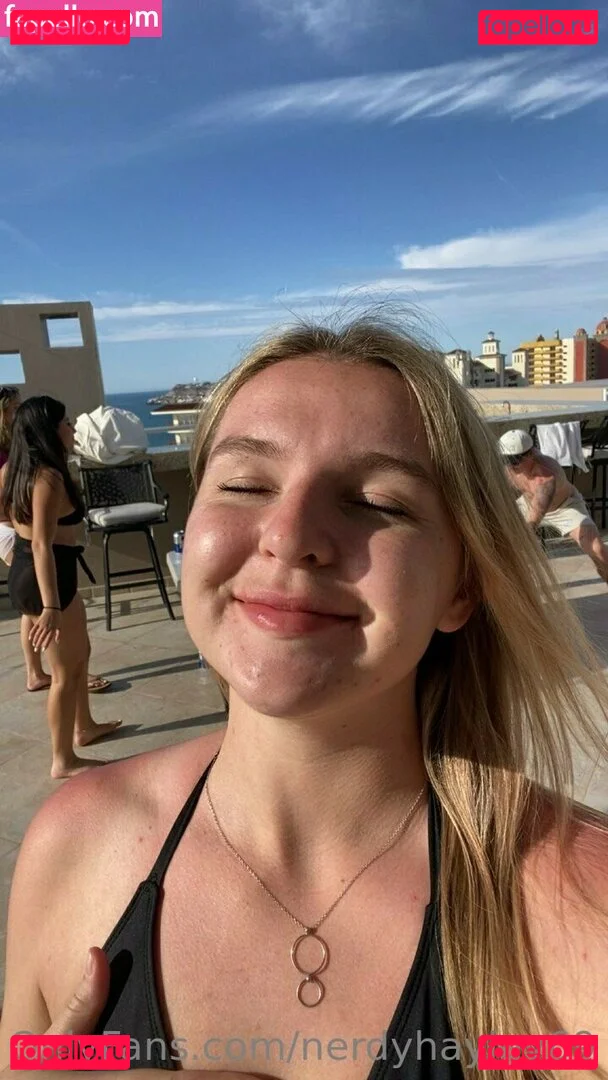 nerdyhayley69 Onlyfans Photo Gallery 