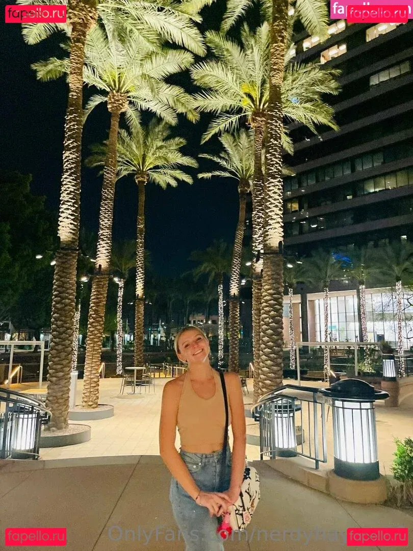 nerdyhayley69 Onlyfans Photo Gallery 