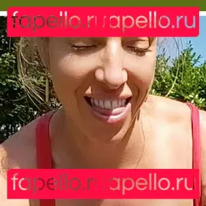 serenabou Onlyfans Photo Gallery 