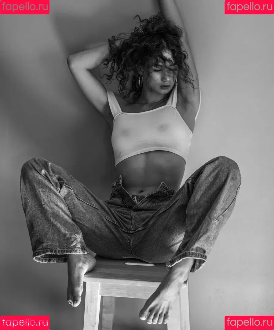 Florine Mazoyer Onlyfans Photo Gallery 