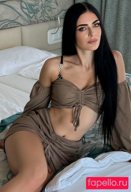 Jacqueline Neubauer Nude Onlyfans Photo 7
