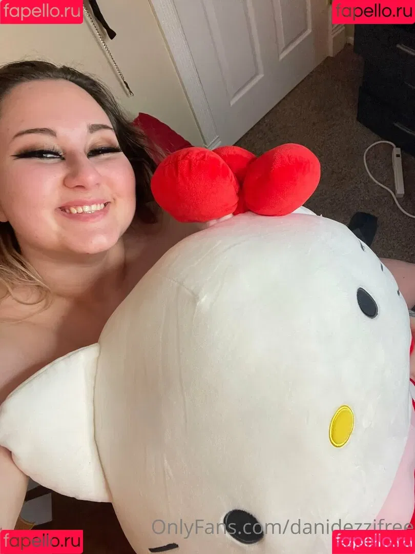 danidezzifree Onlyfans Photo Gallery 