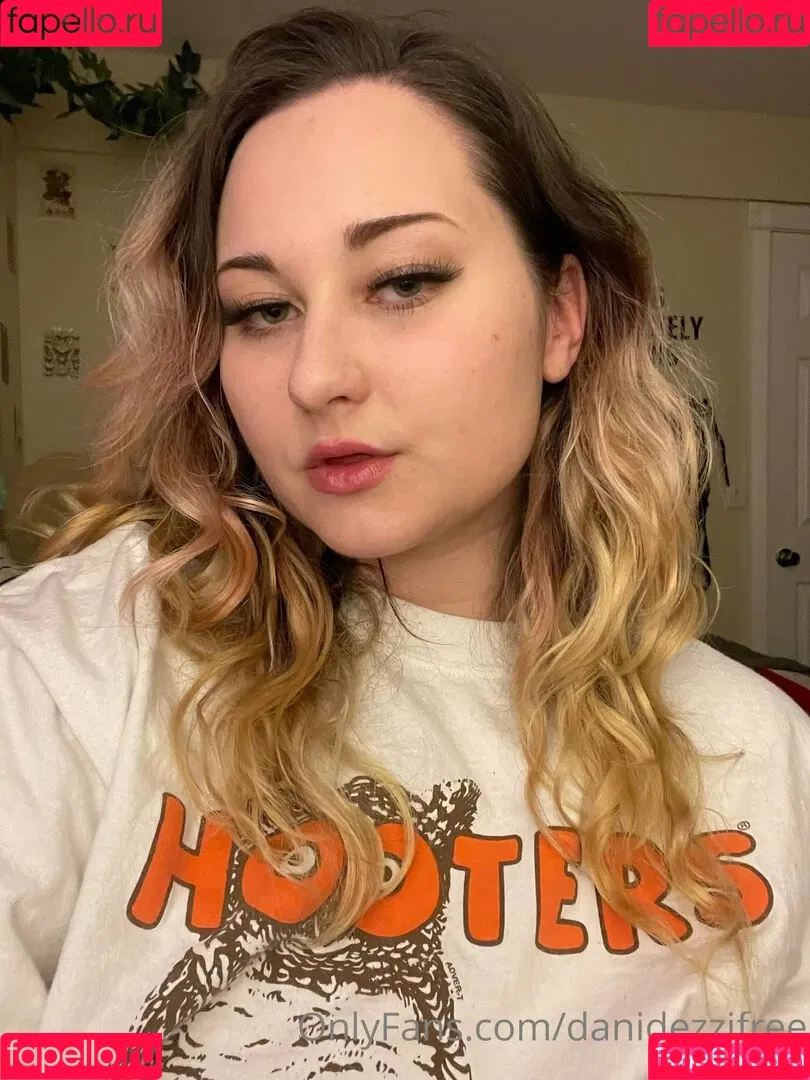 danidezzifree Onlyfans Photo Gallery 