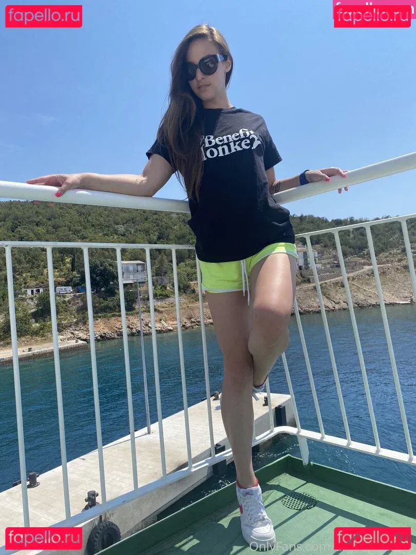 Amirah Adara Onlyfans Photo Gallery 