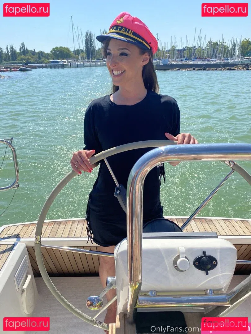 Amirah Adara Onlyfans Photo Gallery 