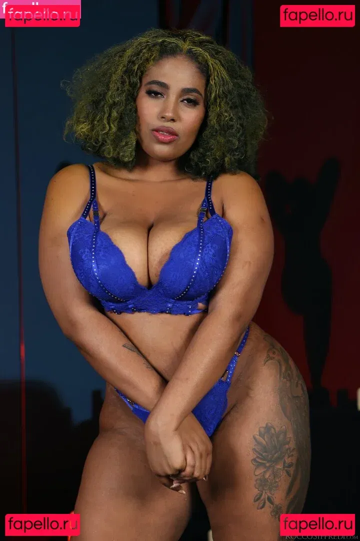 Amirah Adara Onlyfans Photo Gallery 