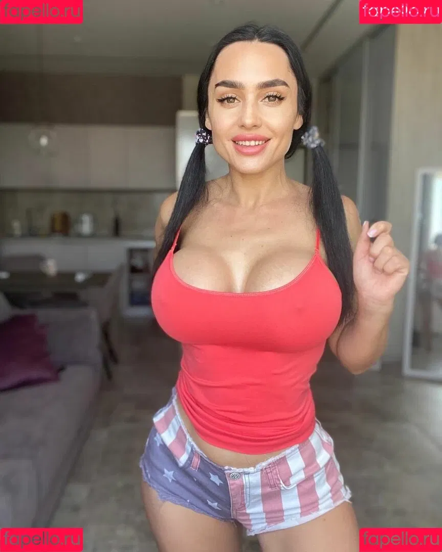 Demidova Helenka Onlyfans Photo Gallery 