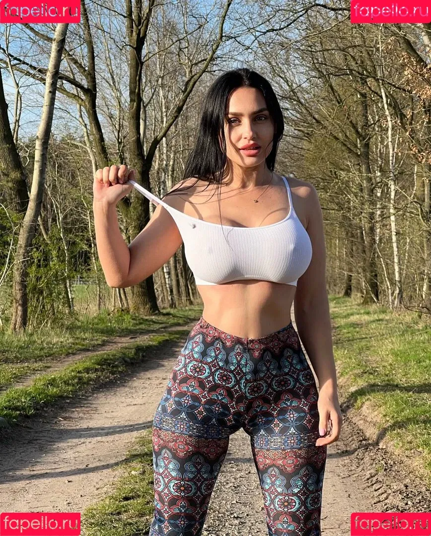 Demidova Helenka Onlyfans Photo Gallery 