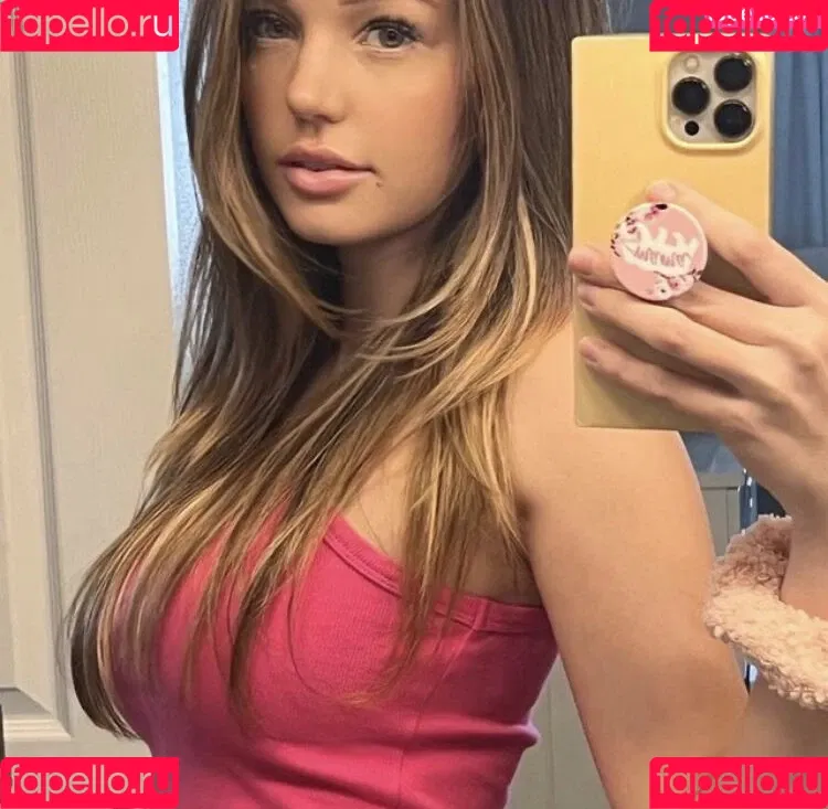Becca Bangs Onlyfans Photo Gallery 