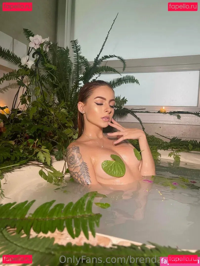 Brenda Insana Onlyfans Photo Gallery 