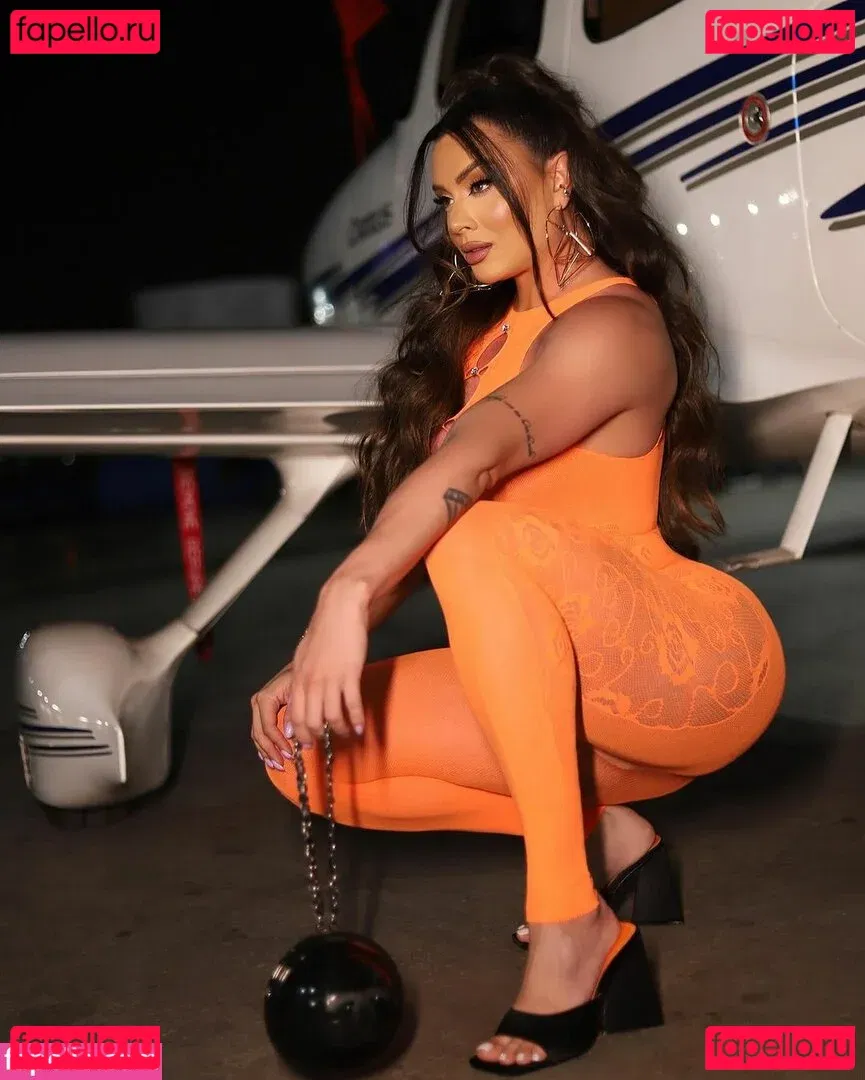 Juliana Salimeni Onlyfans Photo Gallery 