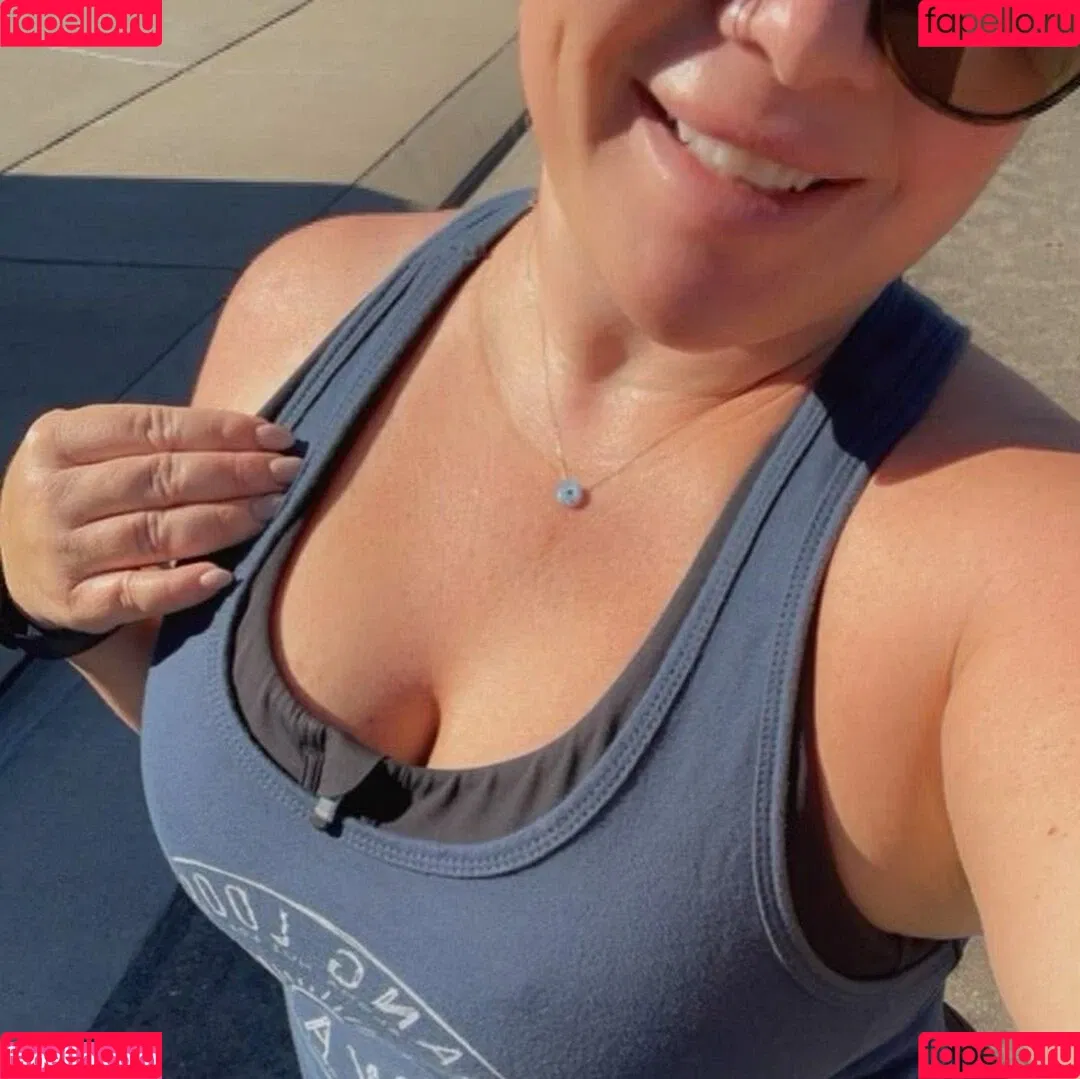 notyouraverage Onlyfans Photo Gallery 