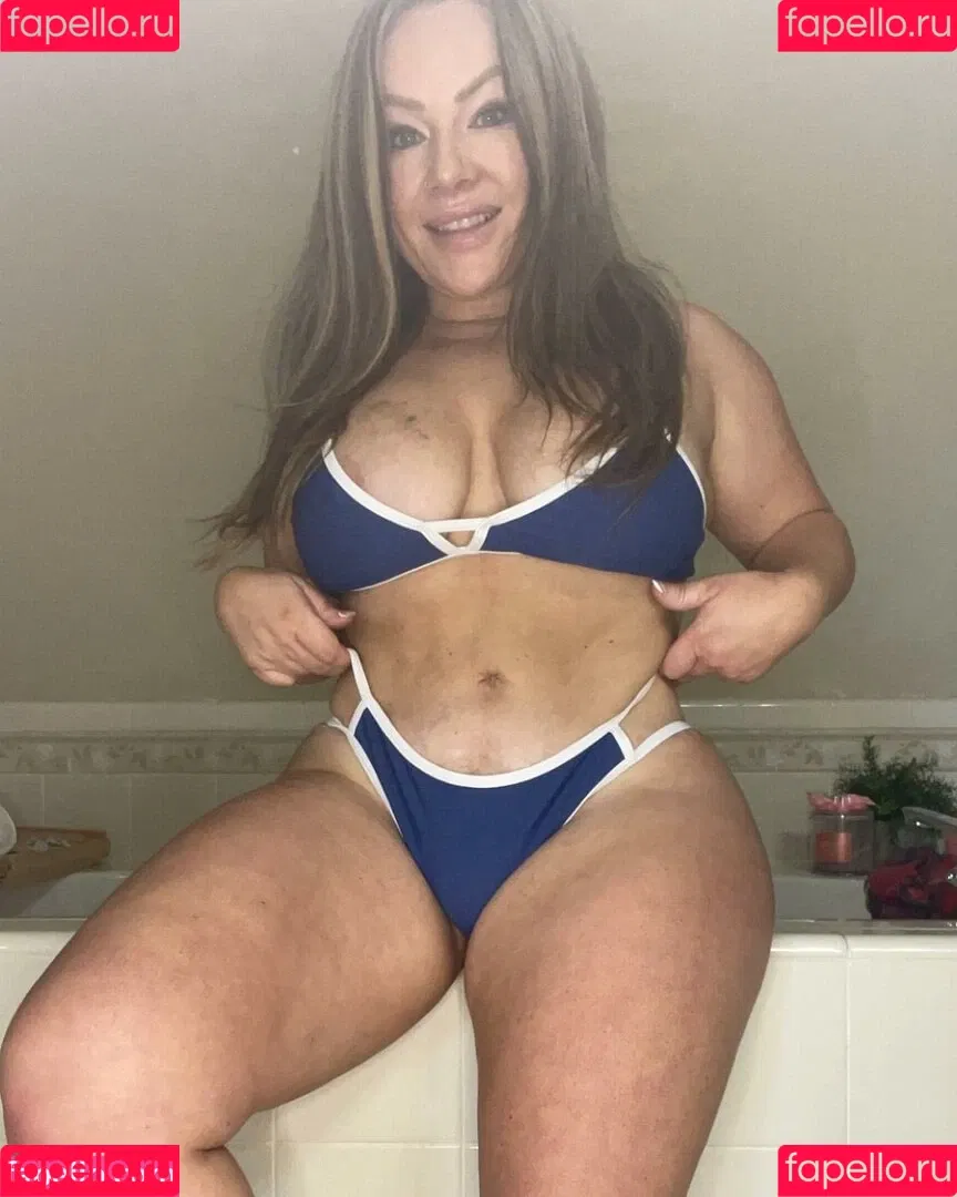 notyouraverage Onlyfans Photo Gallery 