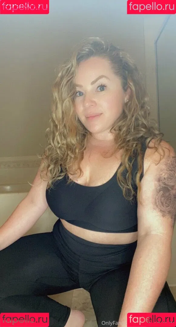 notyouraverage Onlyfans Photo Gallery 