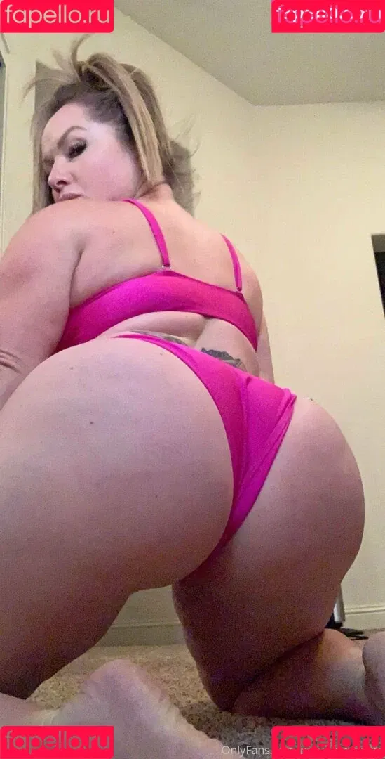 notyouraverage Onlyfans Photo Gallery 