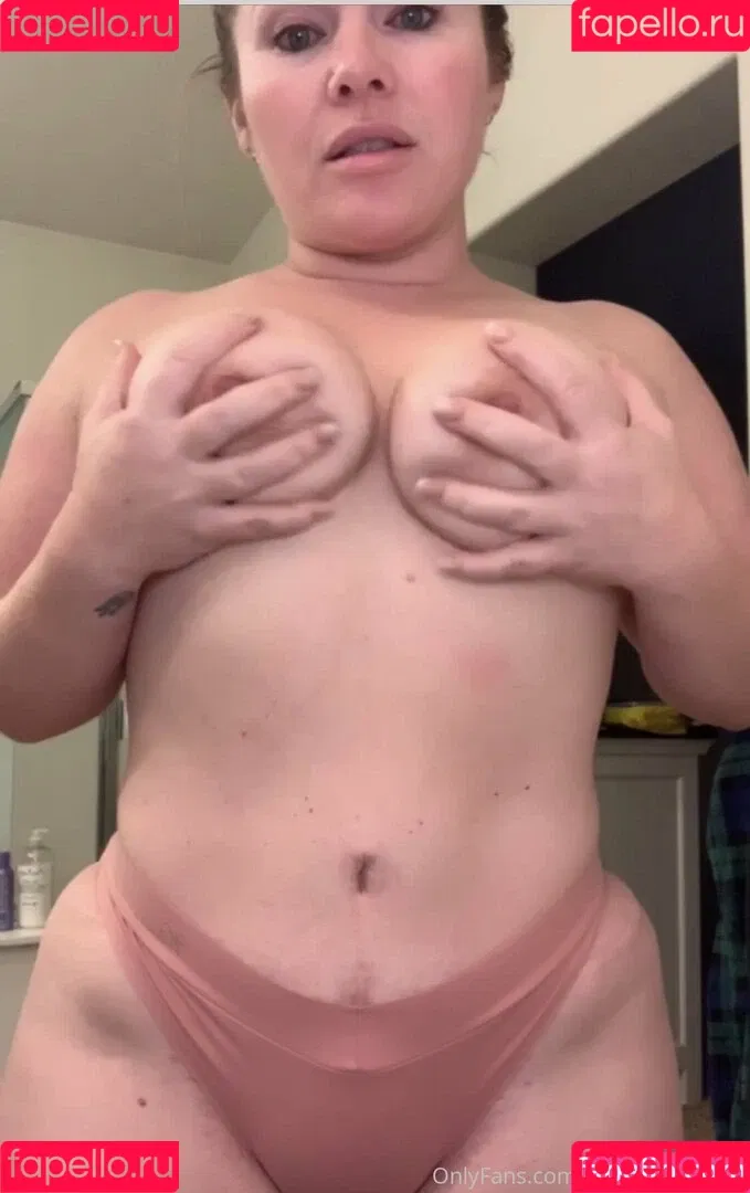 notyouraverage Onlyfans Photo Gallery 