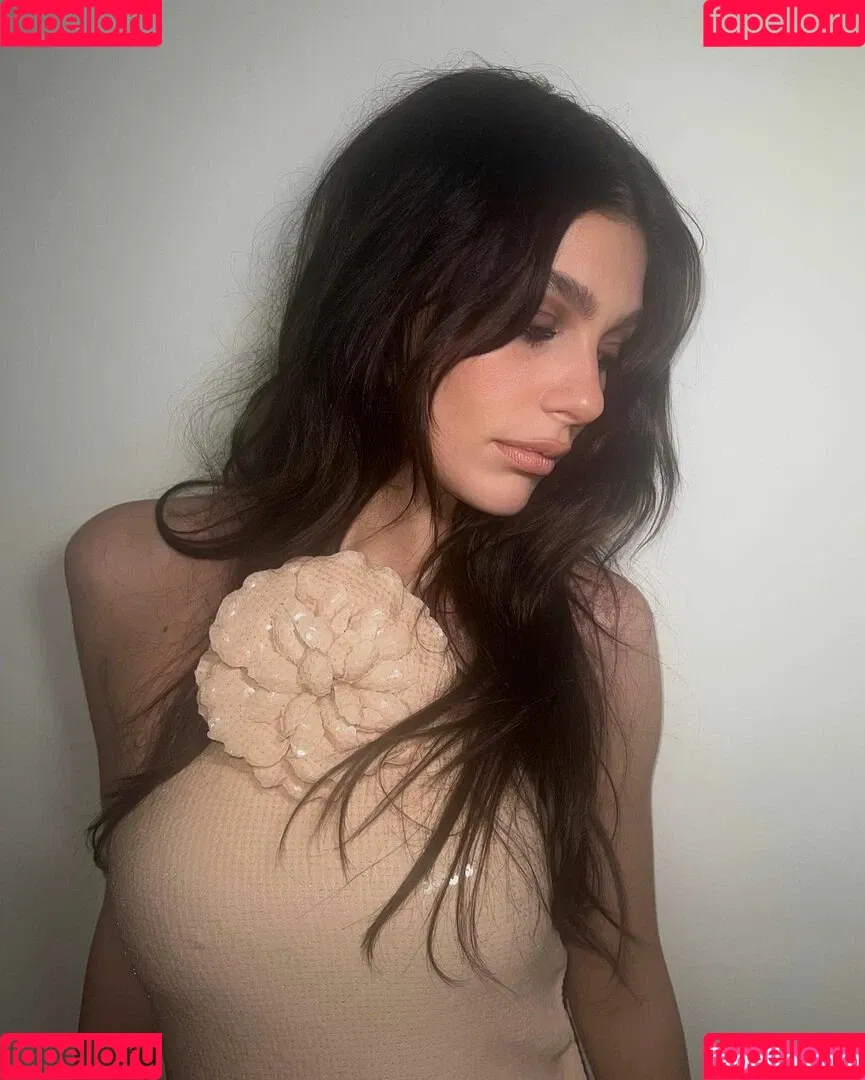 Camila Morrone Onlyfans Photo Gallery 