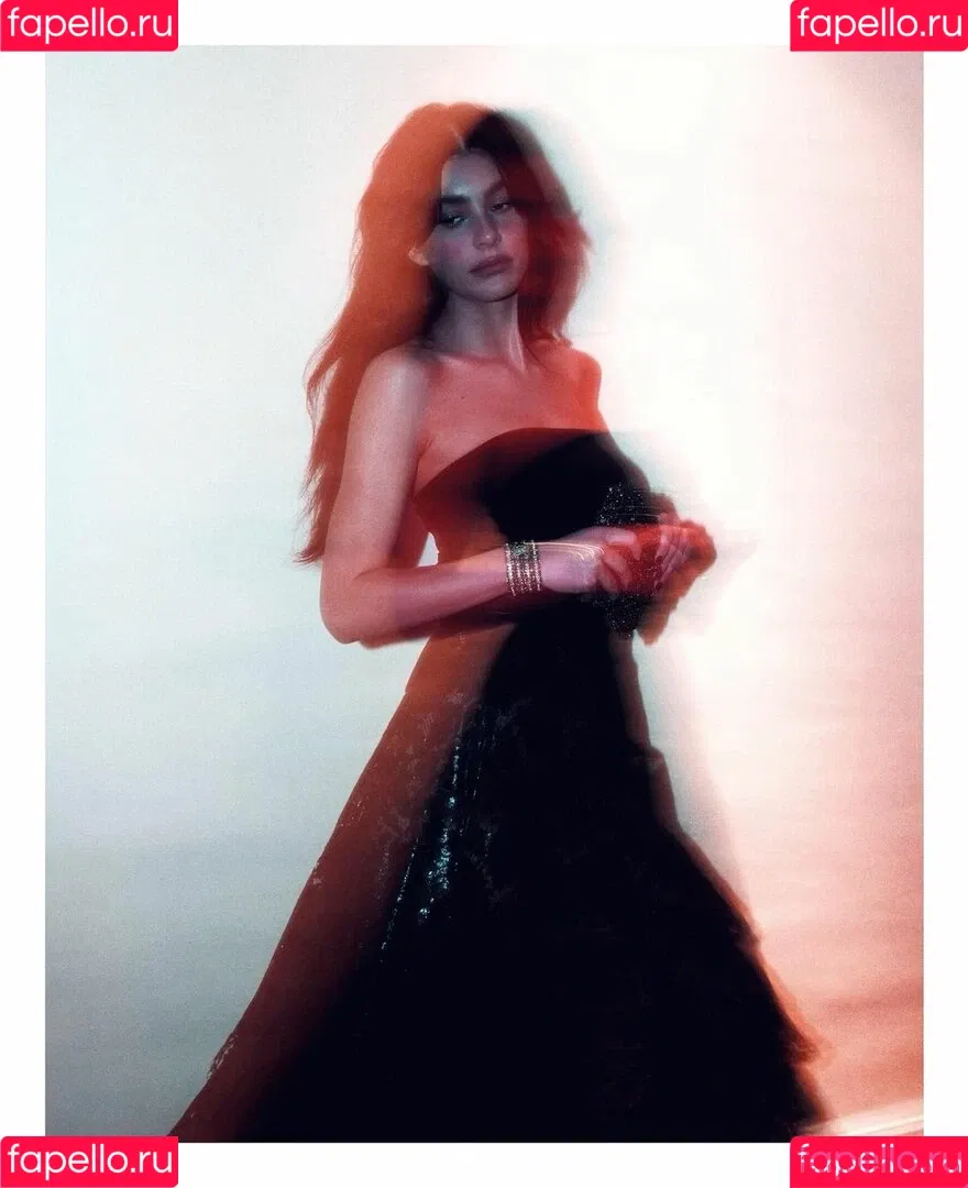 Camila Morrone Onlyfans Photo Gallery 