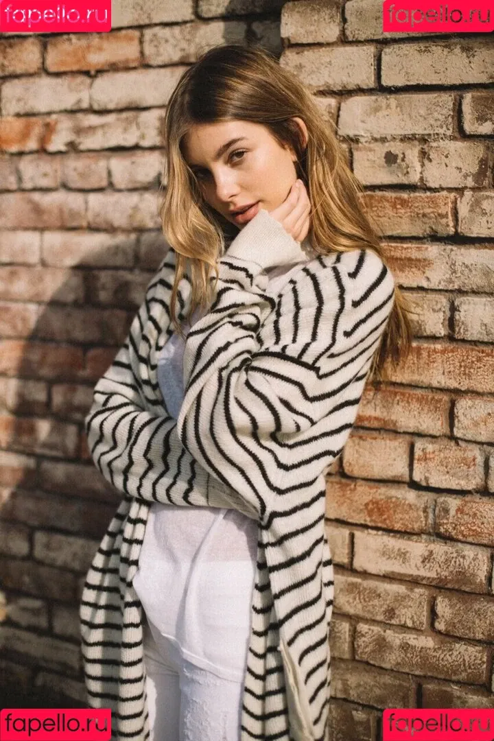 Camila Morrone Onlyfans Photo Gallery 