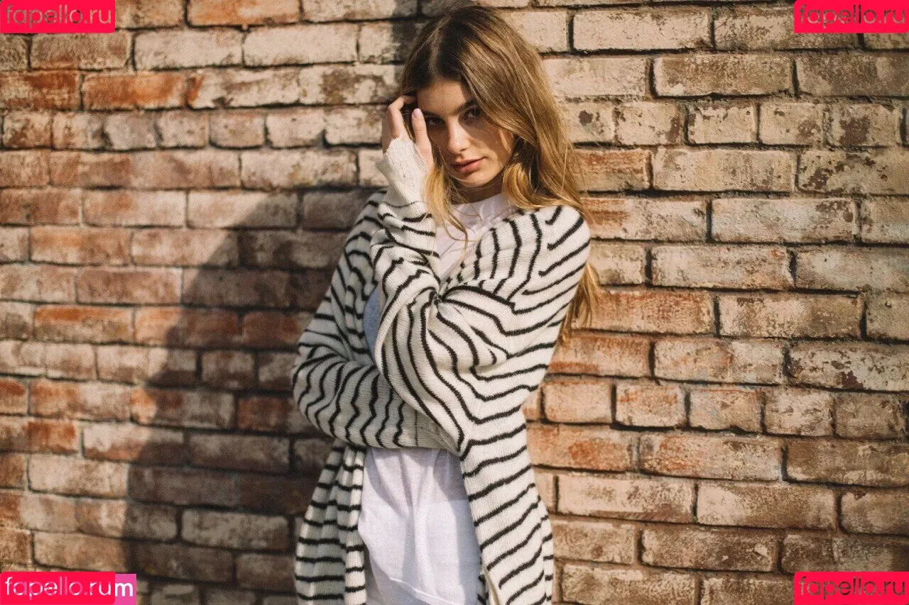 Camila Morrone Onlyfans Photo Gallery 