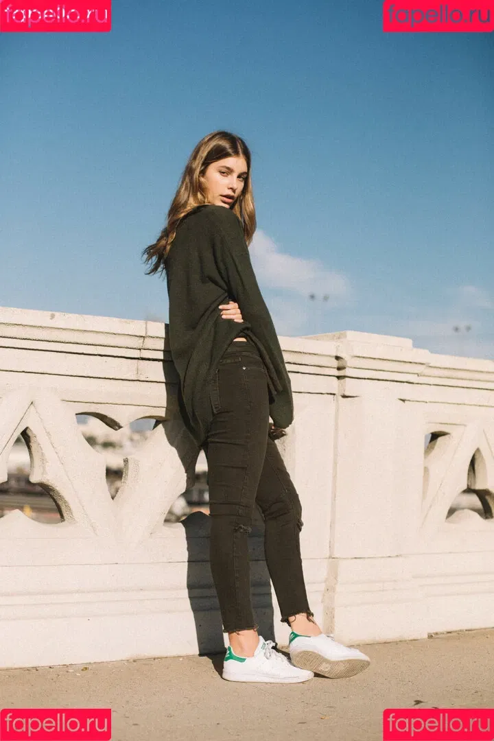 Camila Morrone Onlyfans Photo Gallery 