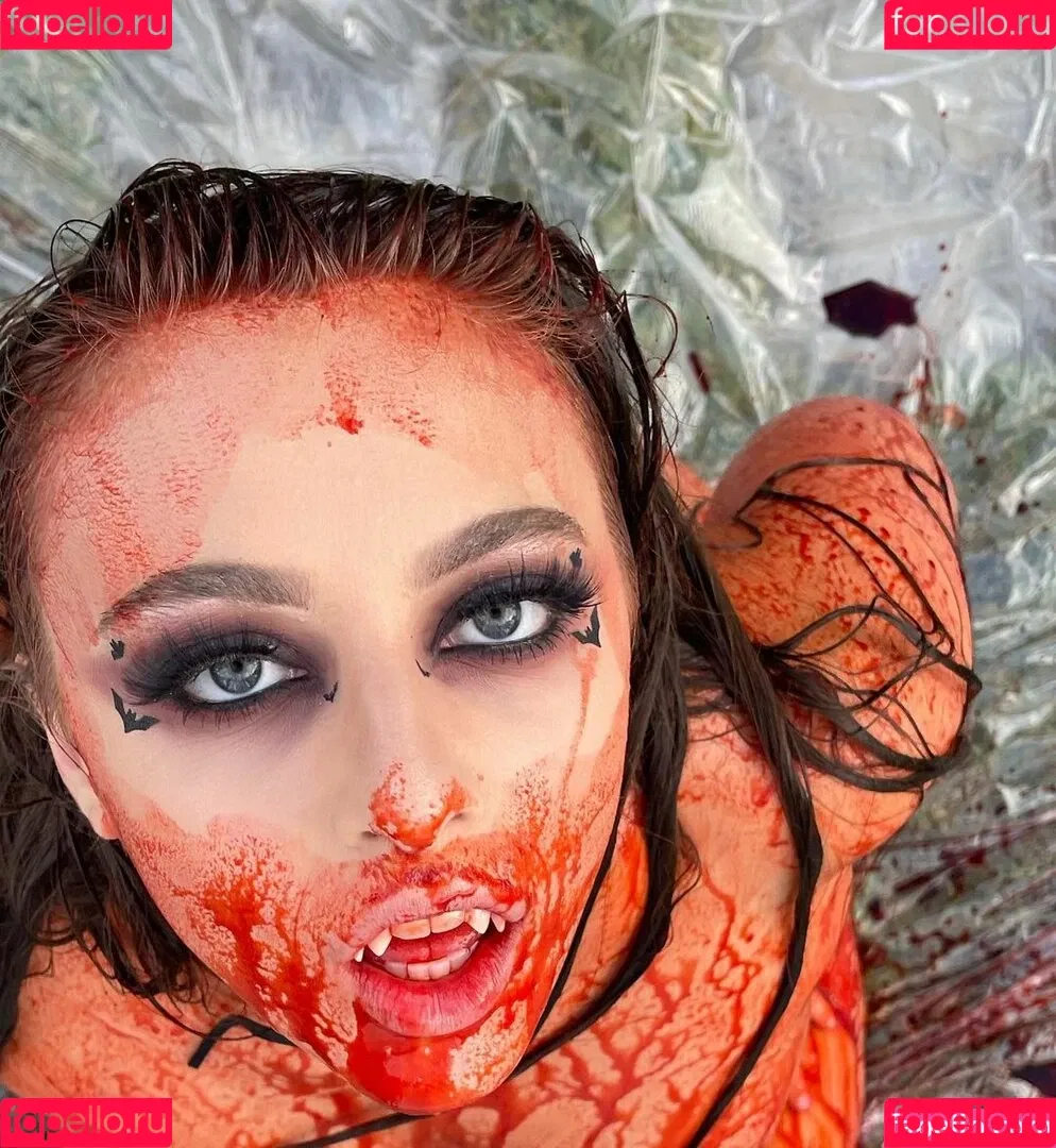 Gia Derza Onlyfans Photo Gallery 