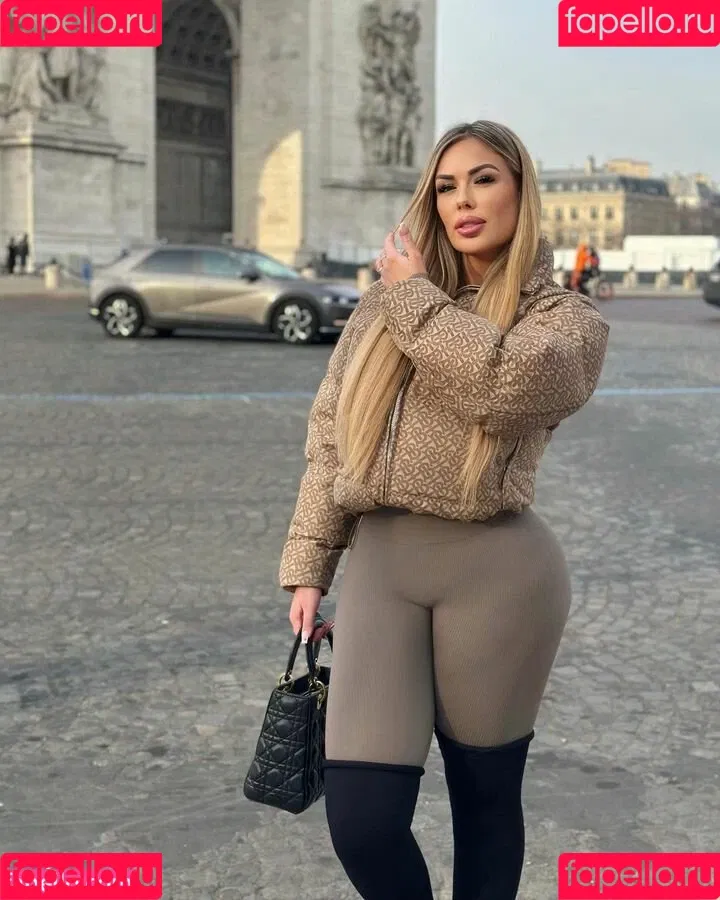 Lisa Amber Onlyfans Photo Gallery 