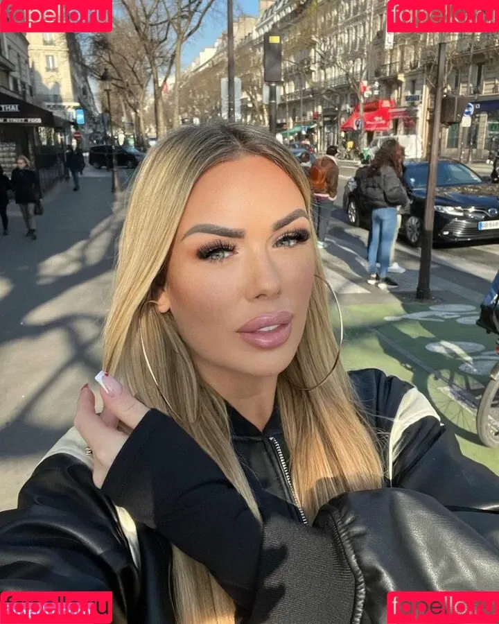 Lisa Amber Onlyfans Photo Gallery 