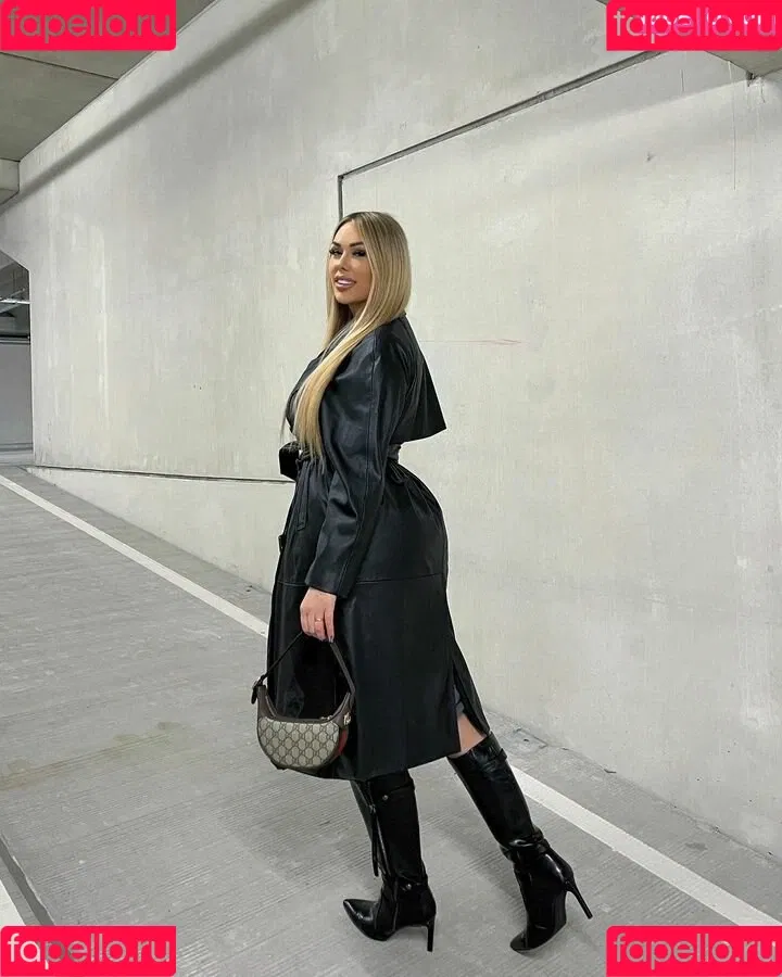 Lisa Amber Onlyfans Photo Gallery 