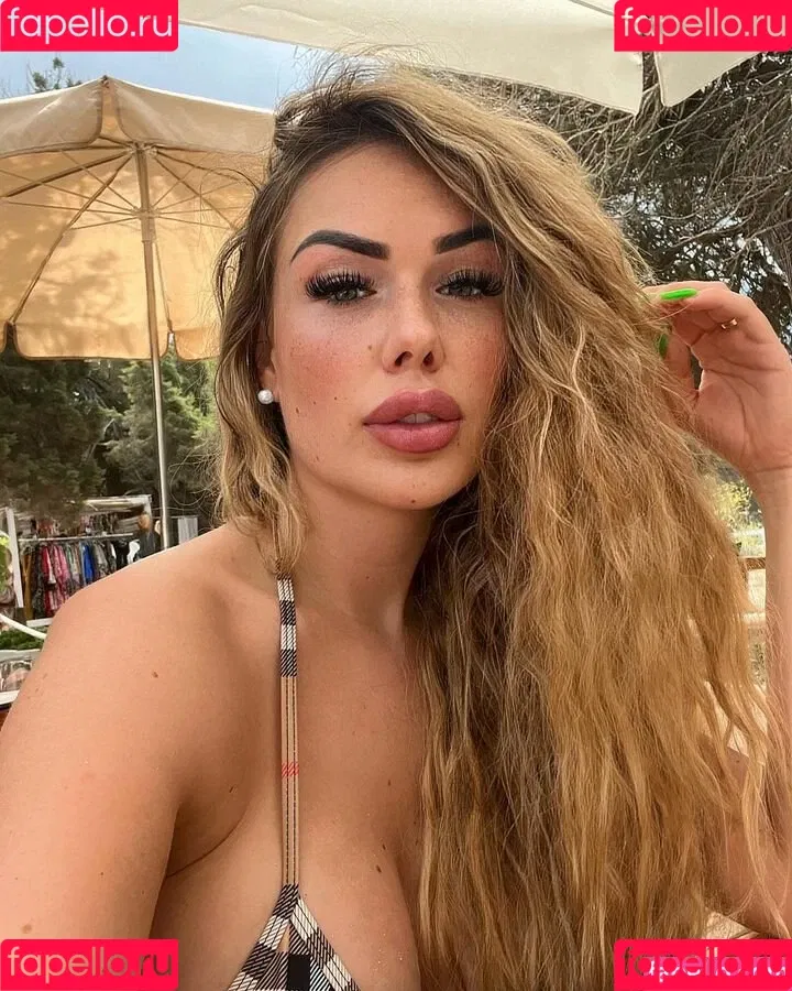 Lisa Amber Onlyfans Photo Gallery 