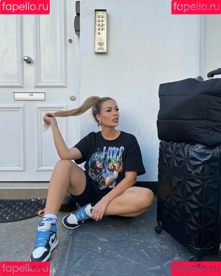 Lisa Amber Onlyfans Photo Gallery 