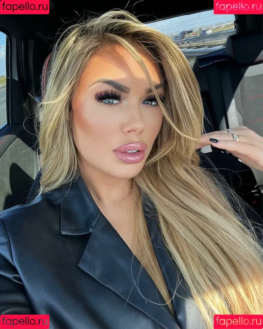 Lisa Amber Onlyfans Photo Gallery 