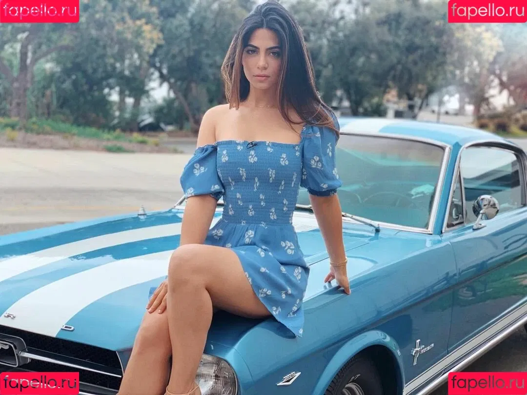 Emeraude Toubia Onlyfans Photo Gallery 