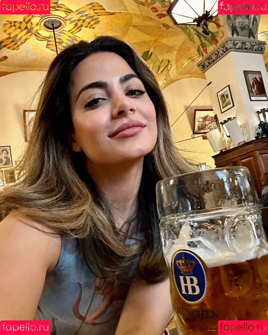 Emeraude Toubia Onlyfans Photo Gallery 