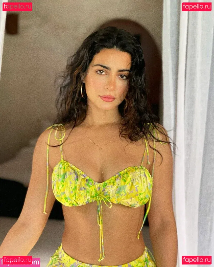 Emeraude Toubia Onlyfans Photo Gallery 