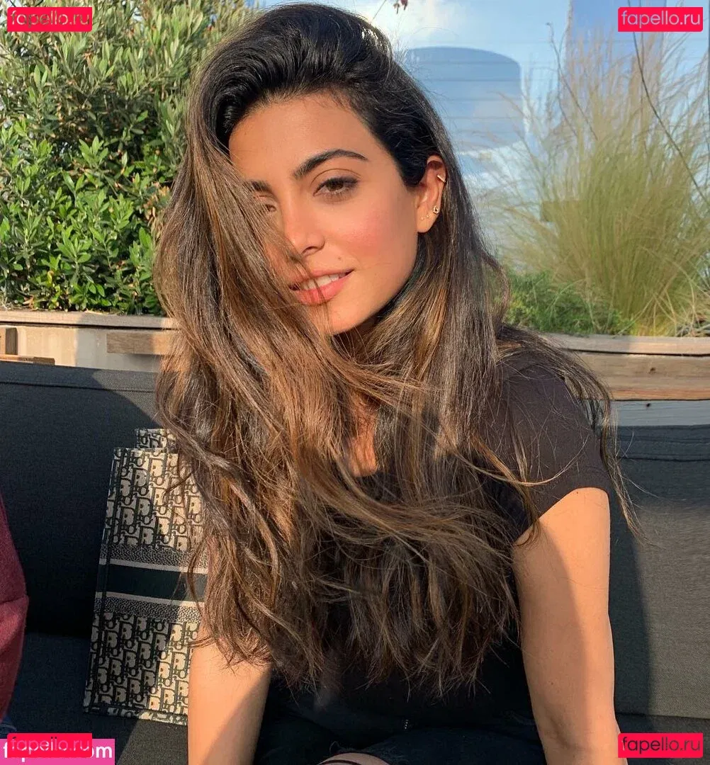 Emeraude Toubia Onlyfans Photo Gallery 