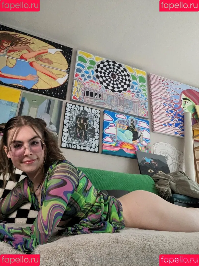 Nayomo Onlyfans Photo Gallery 